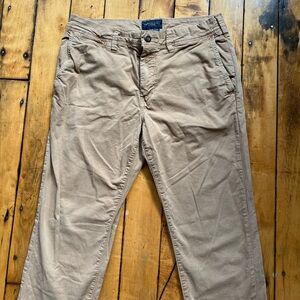 American Eagle Men’s 31x32 (Fits 31x30) Extreme Flex Slim Khaki Chino Pants